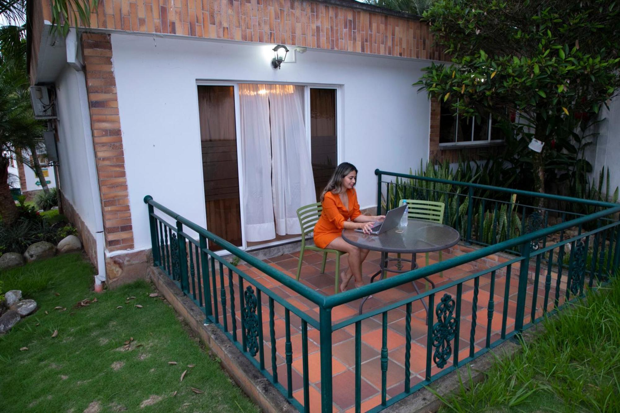 Hotel Palmera Real Bucaramanga Exterior photo