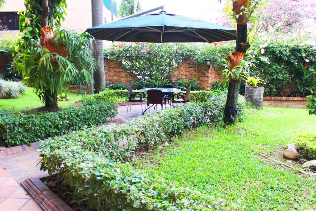 Hotel Palmera Real Bucaramanga Exterior photo