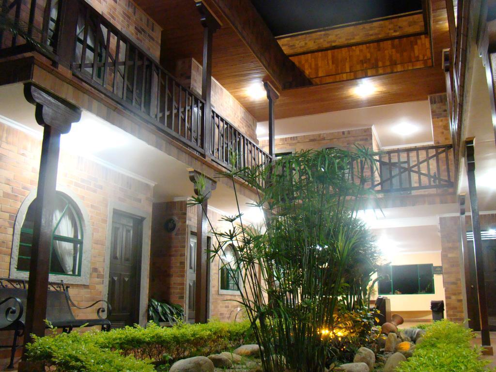 Hotel Palmera Real Bucaramanga Exterior photo
