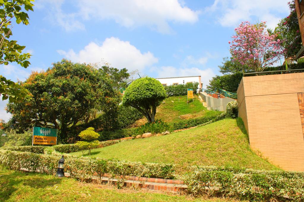 Hotel Palmera Real Bucaramanga Exterior photo