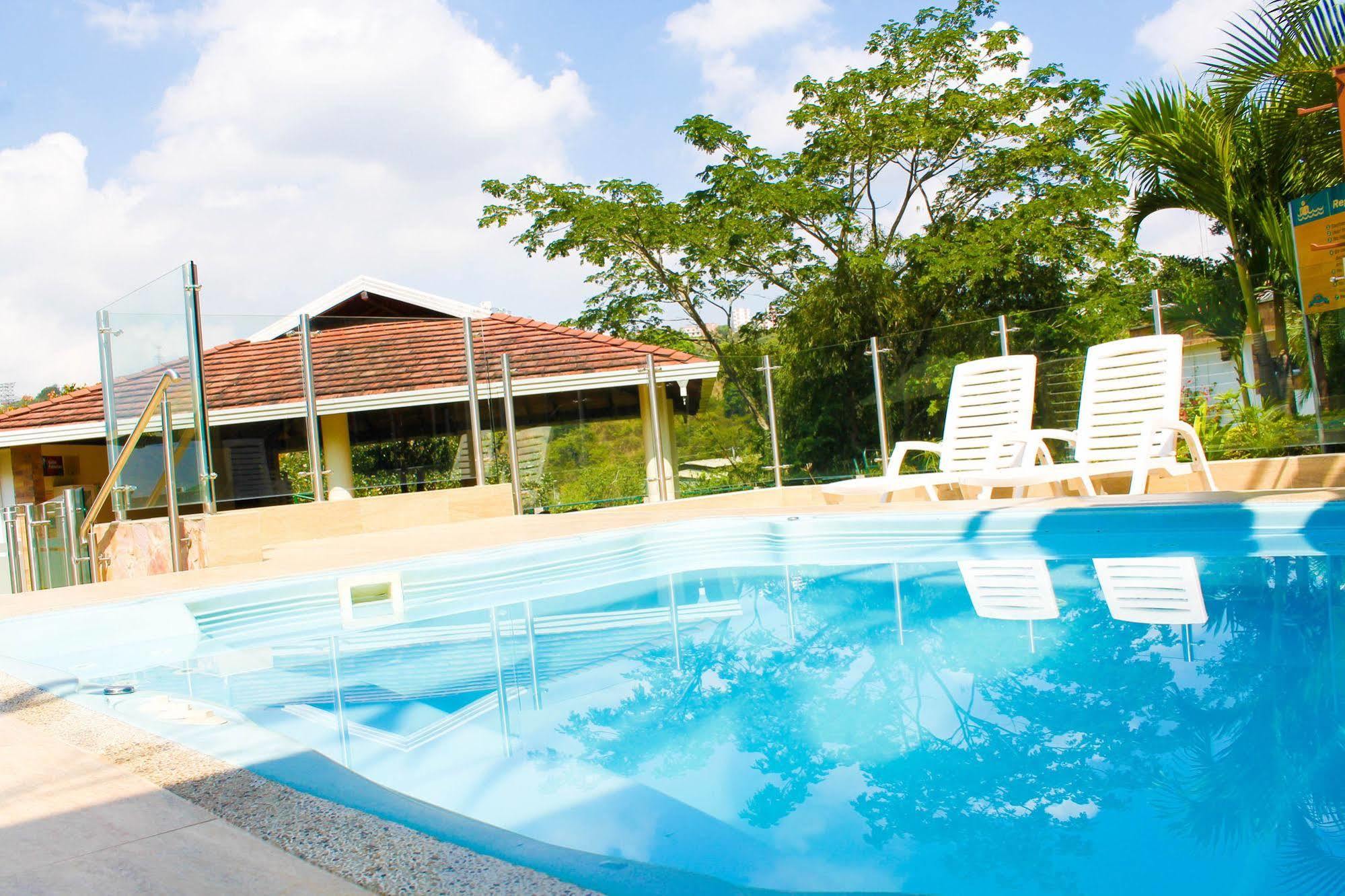 Hotel Palmera Real Bucaramanga Exterior photo